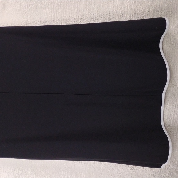 Annalee + Hope Black White Trim Detail Round Neck Cap Sleeve Slip On Shift Dress - Picture 9 of 10